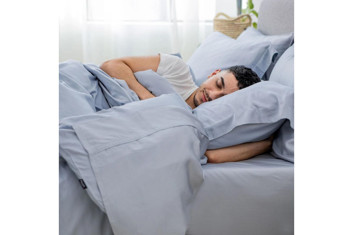 364978393:Iced Duvet Coverlet, Styled