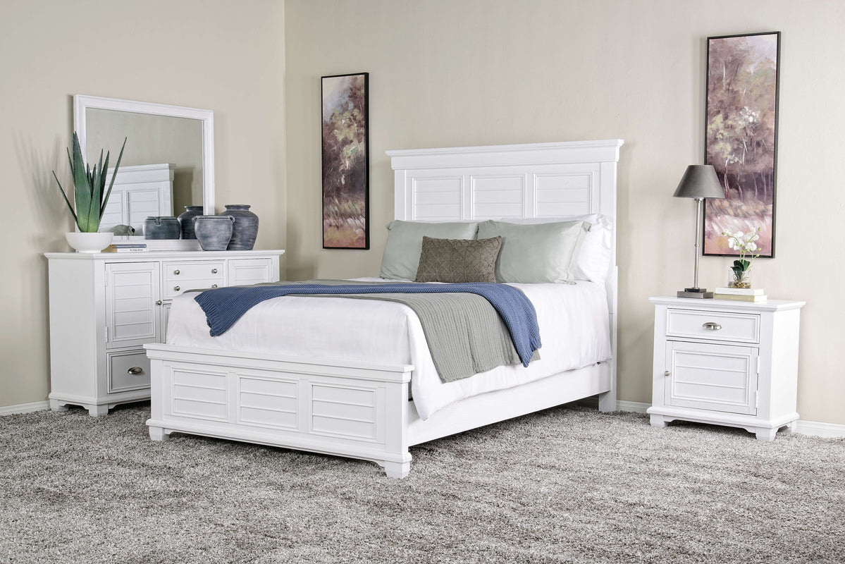 JAMES0101:Jamestown Panel Bed & Dresser , Styled