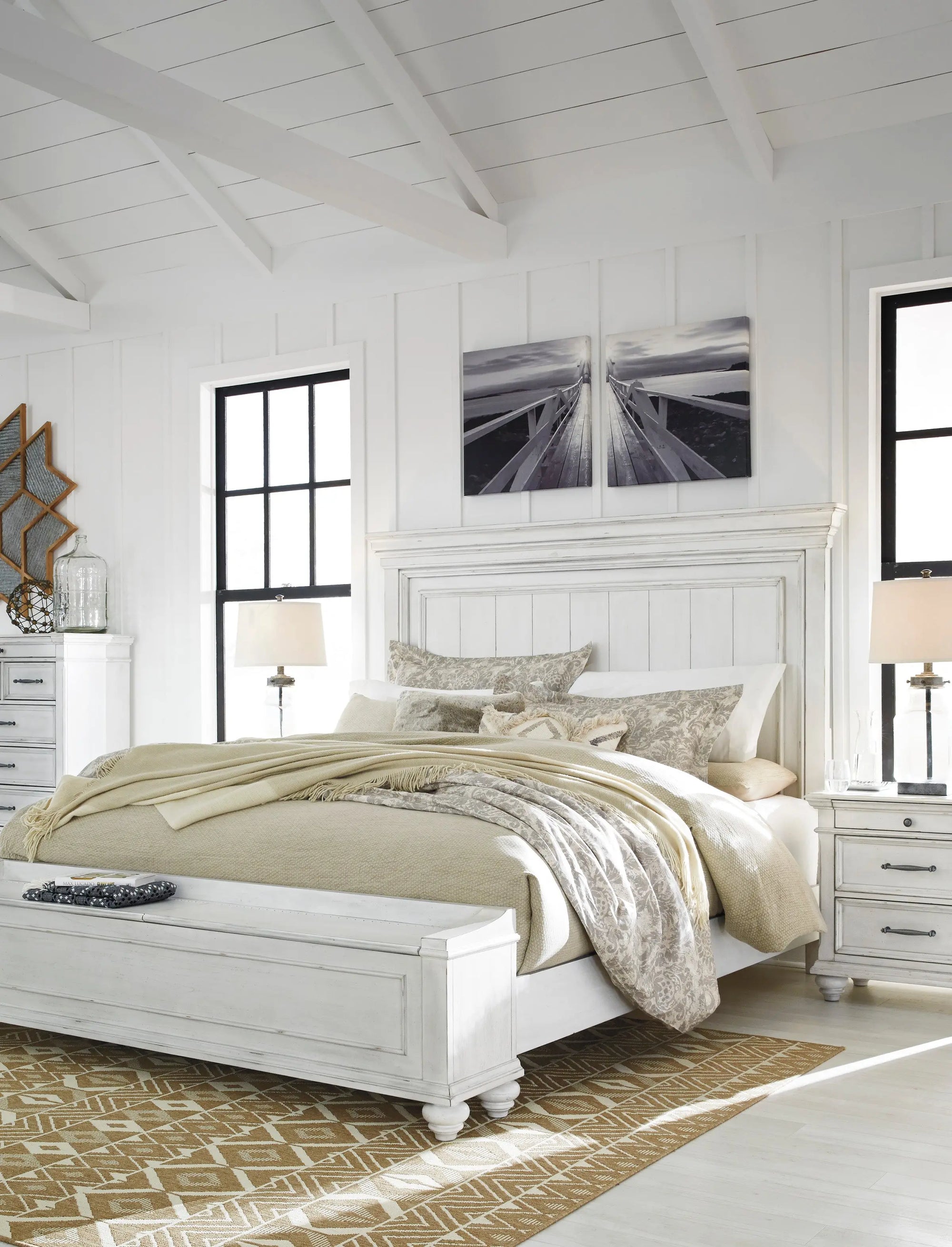 KANWYN016:Kanwyn Storage Bed, Styled