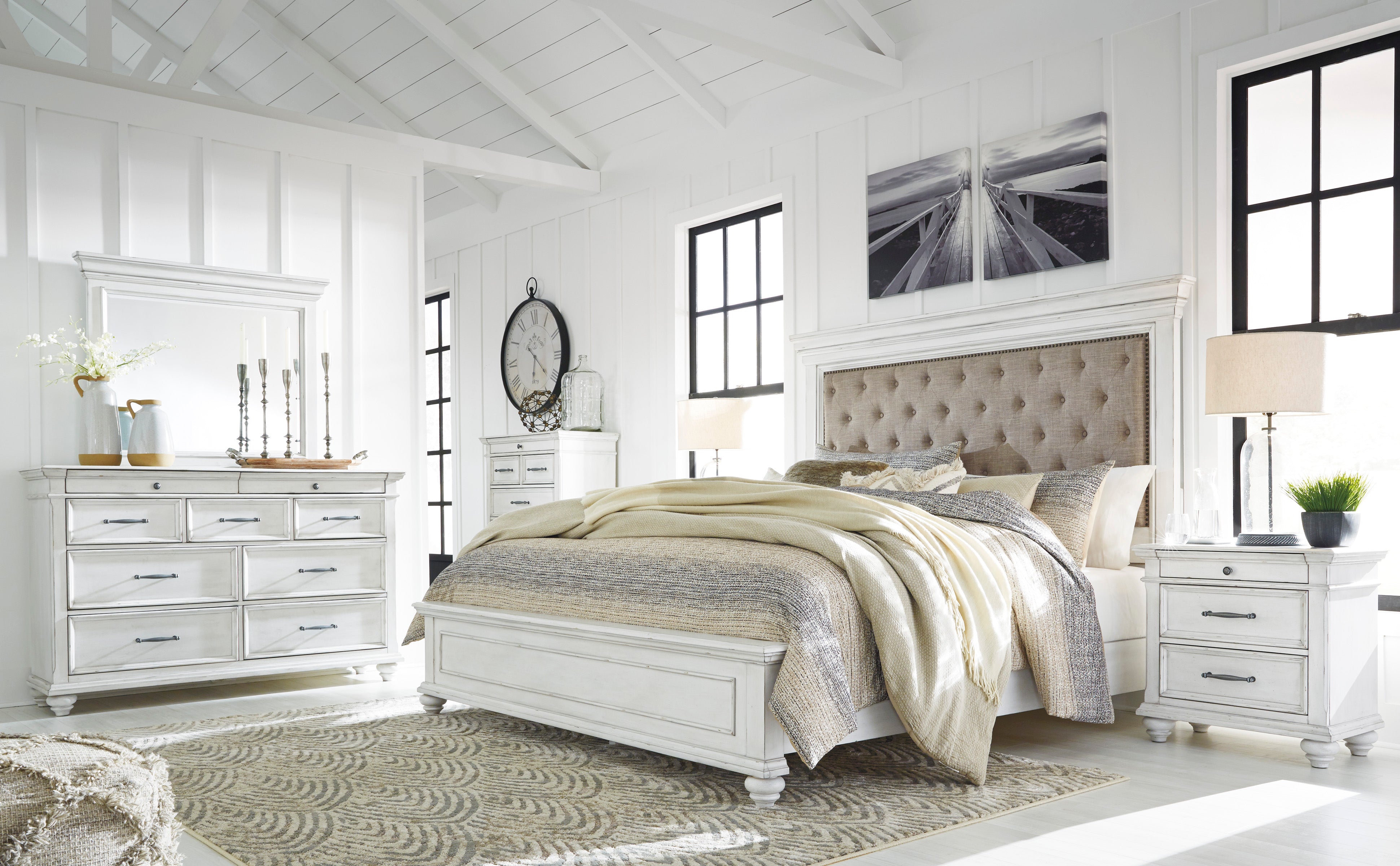 KANWYN037:Kanwyn Upholstered Panel Bed, Styled