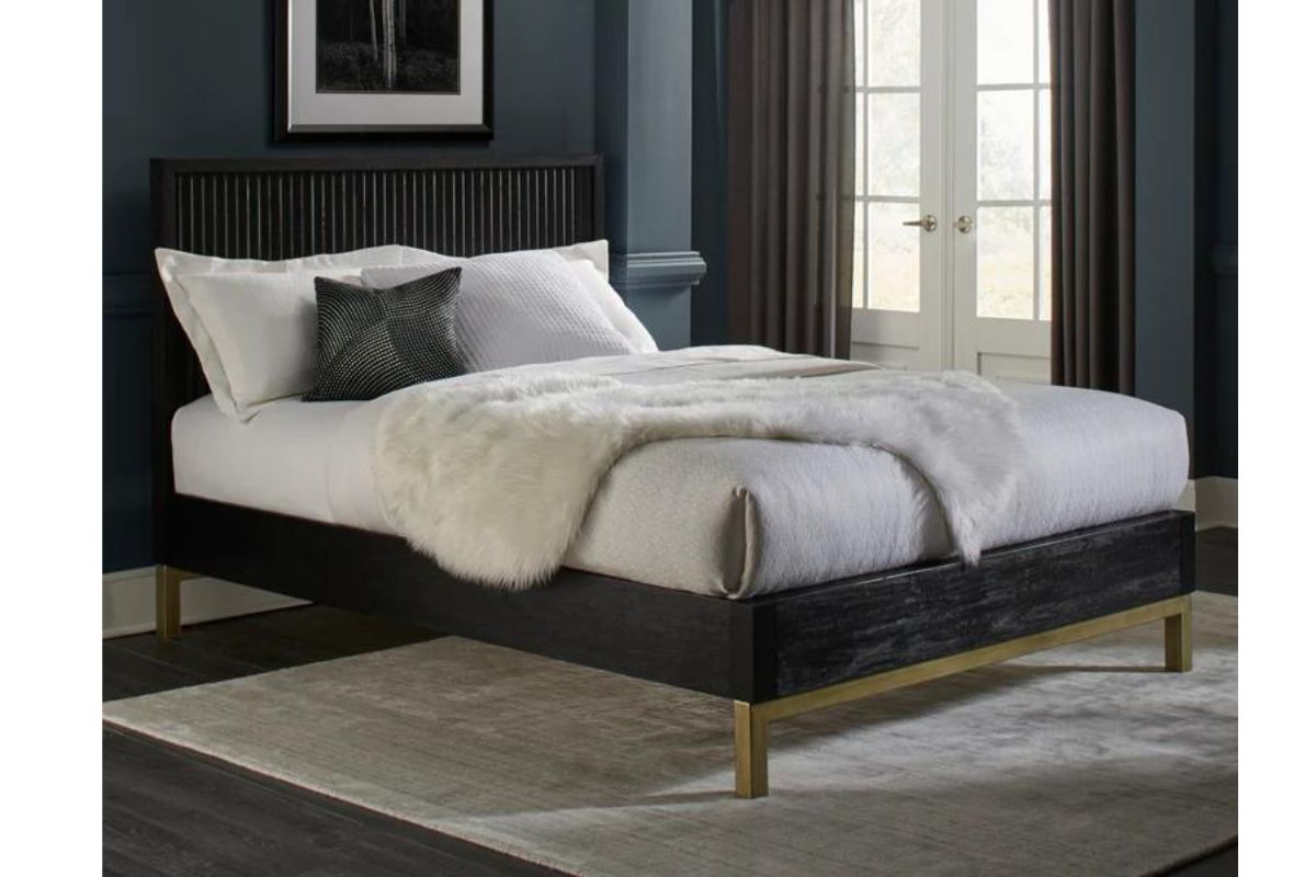 KENTFLD02:Kentfield Platform Bed, Styled
