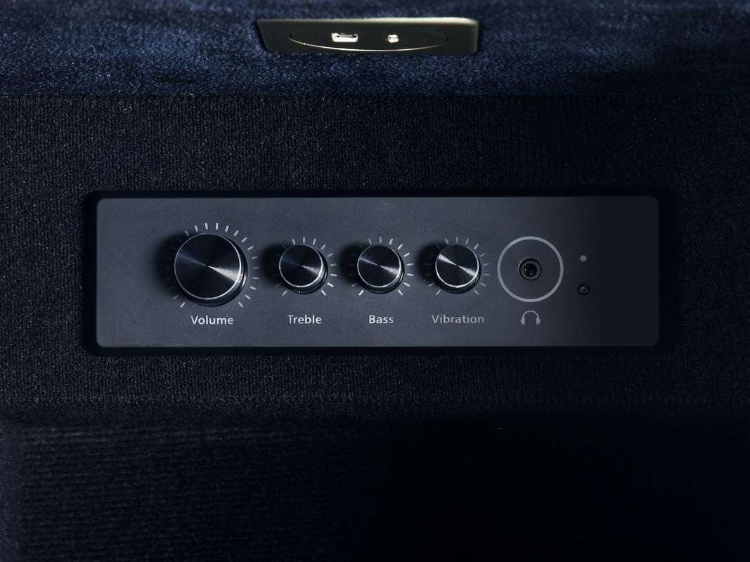 KINGSTON0:Kingston 3 Power Console Loves, 