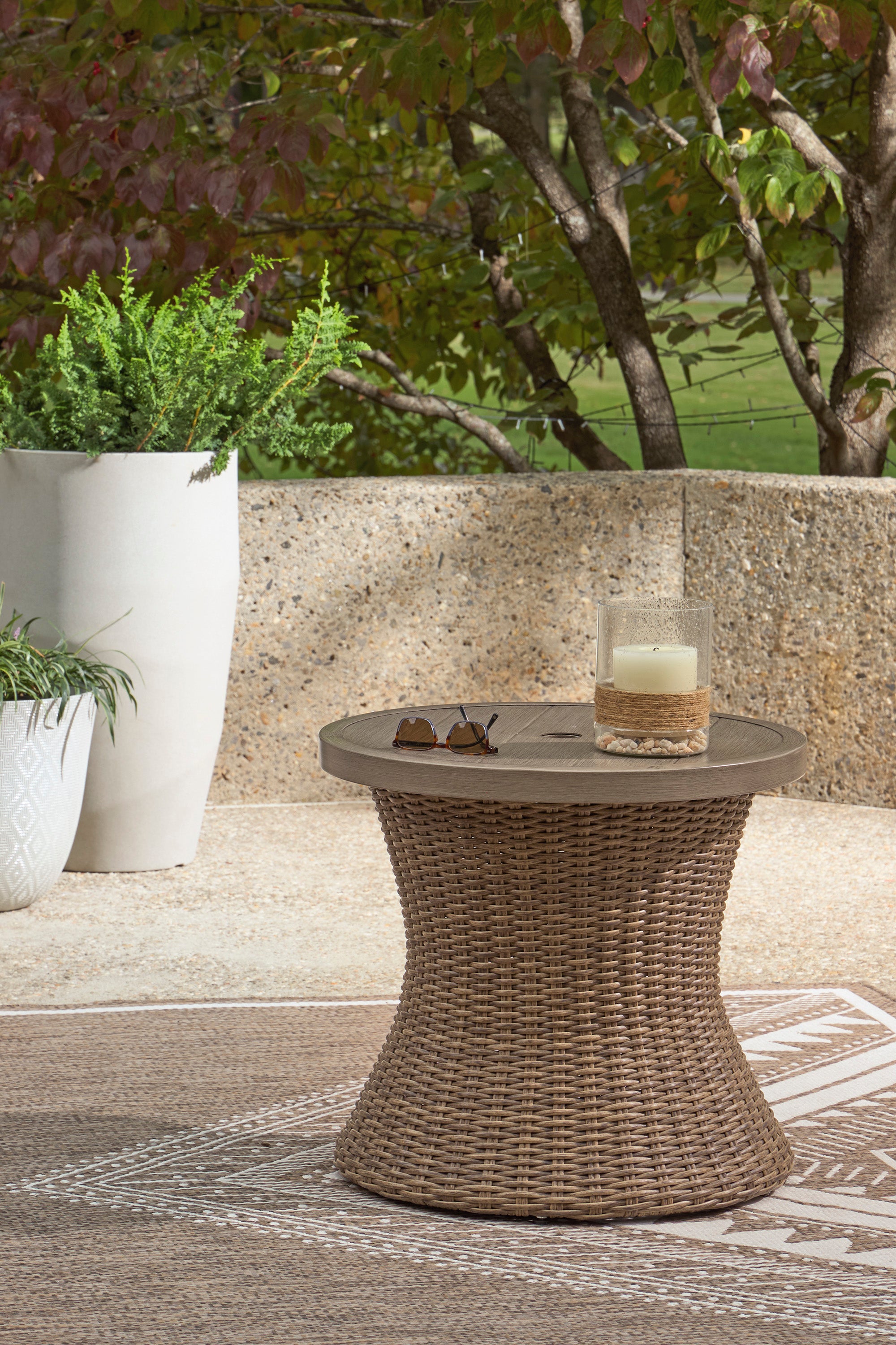 388608402:Laguna Heights Outdoor End Tab, Styled