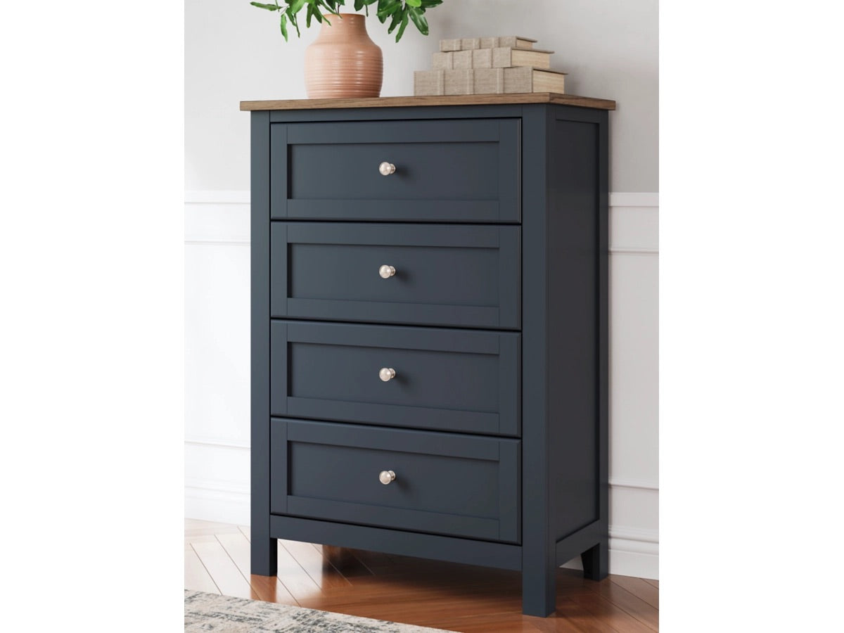 508867287:Landocken Chest, Styled