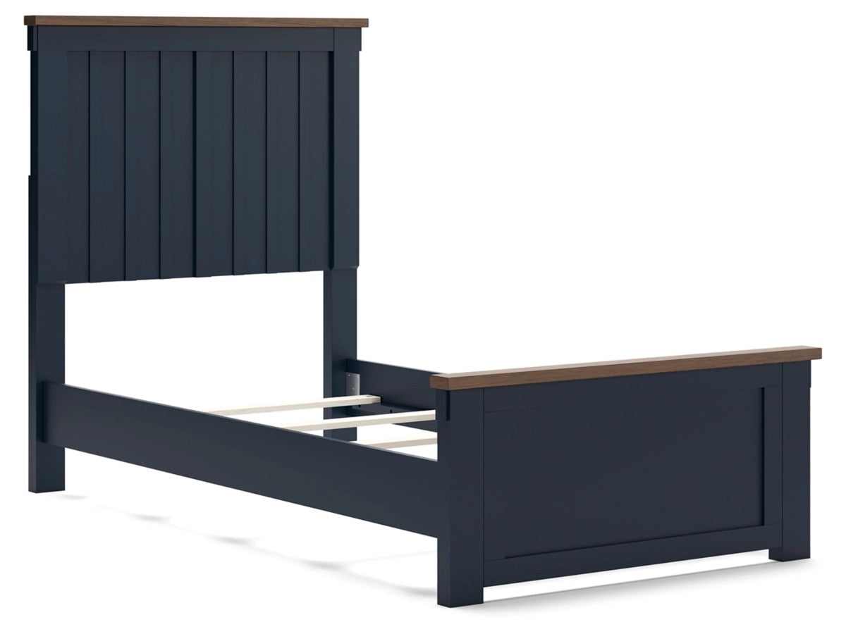 LANDOCK13:Landocken Panel Bed, AngledAngle