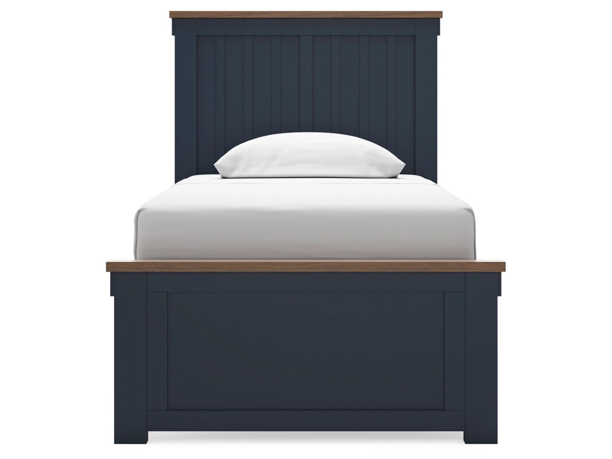 LANDOCK15:Landocken Panel Bed & Dresser , Front
