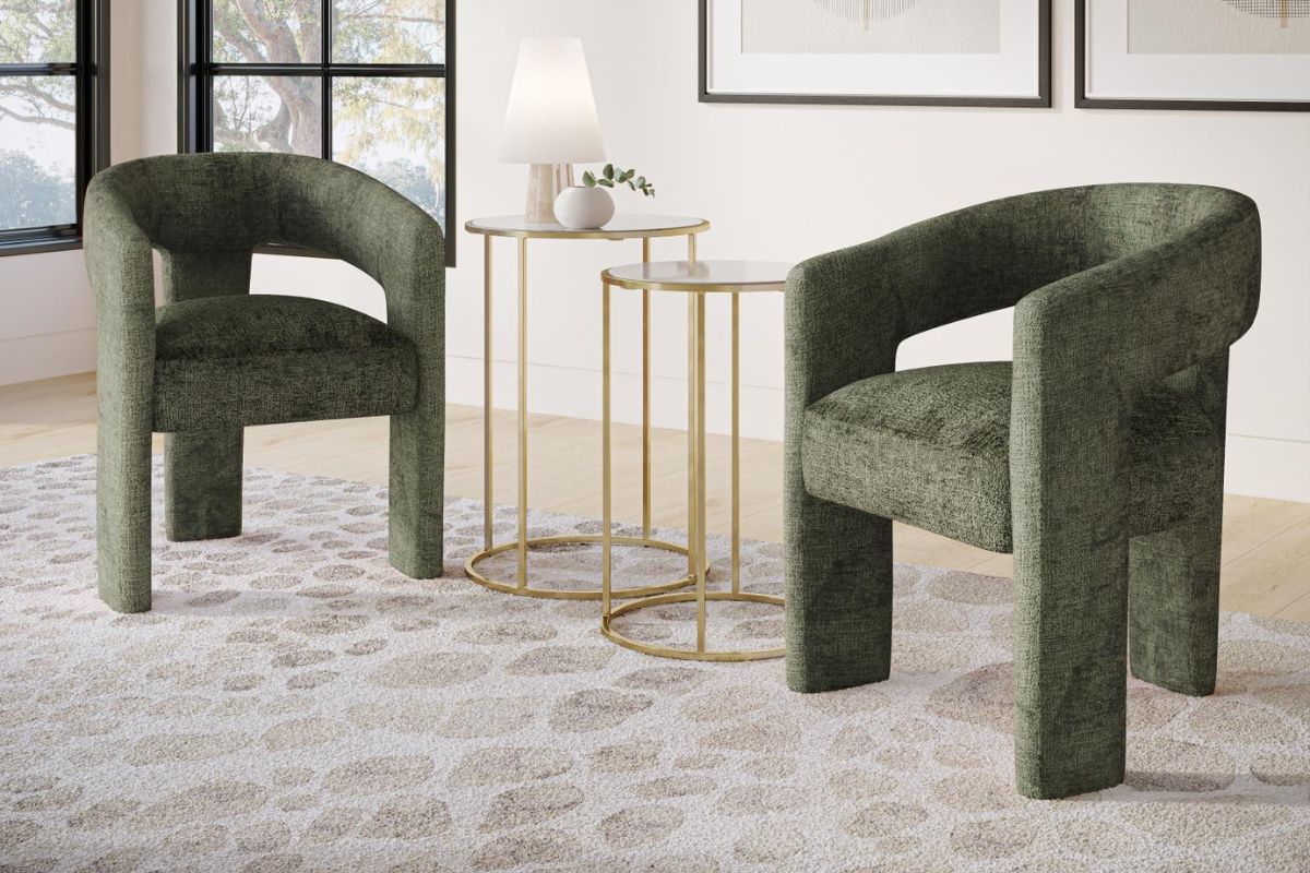 158183382:Leslie Side Chair, StyledSide