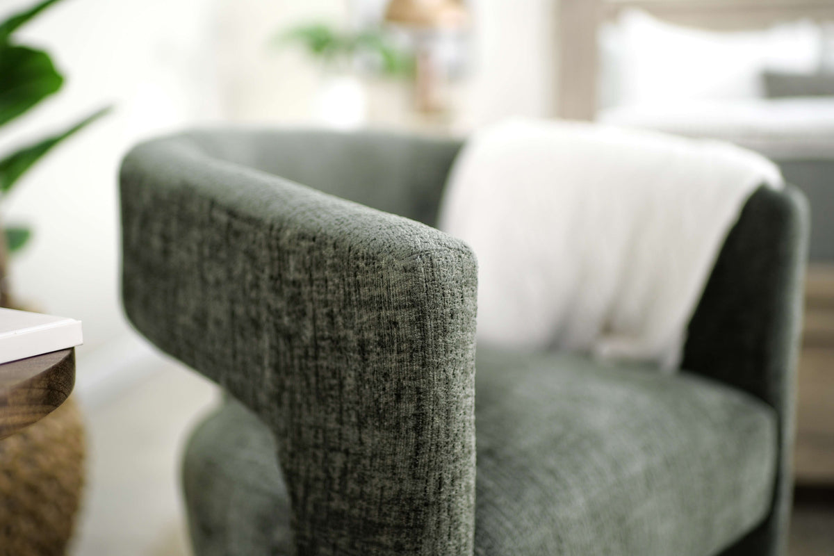 158183382:Leslie Upholstered Side Chair