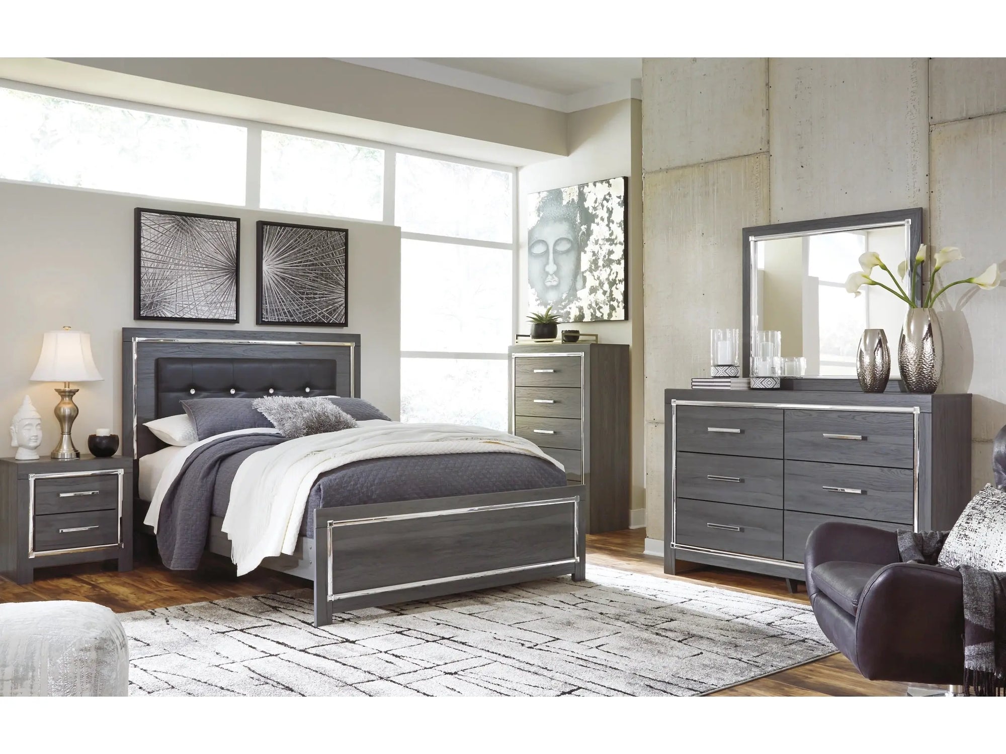 109504189:Lodanna Dresser, Styled
