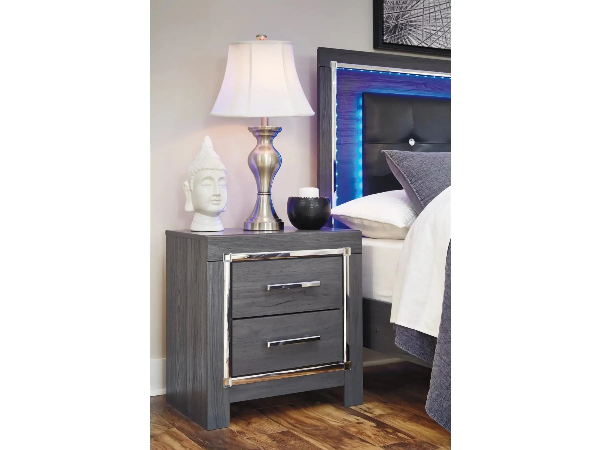 778683284:Lodanna Nightstand, Styled