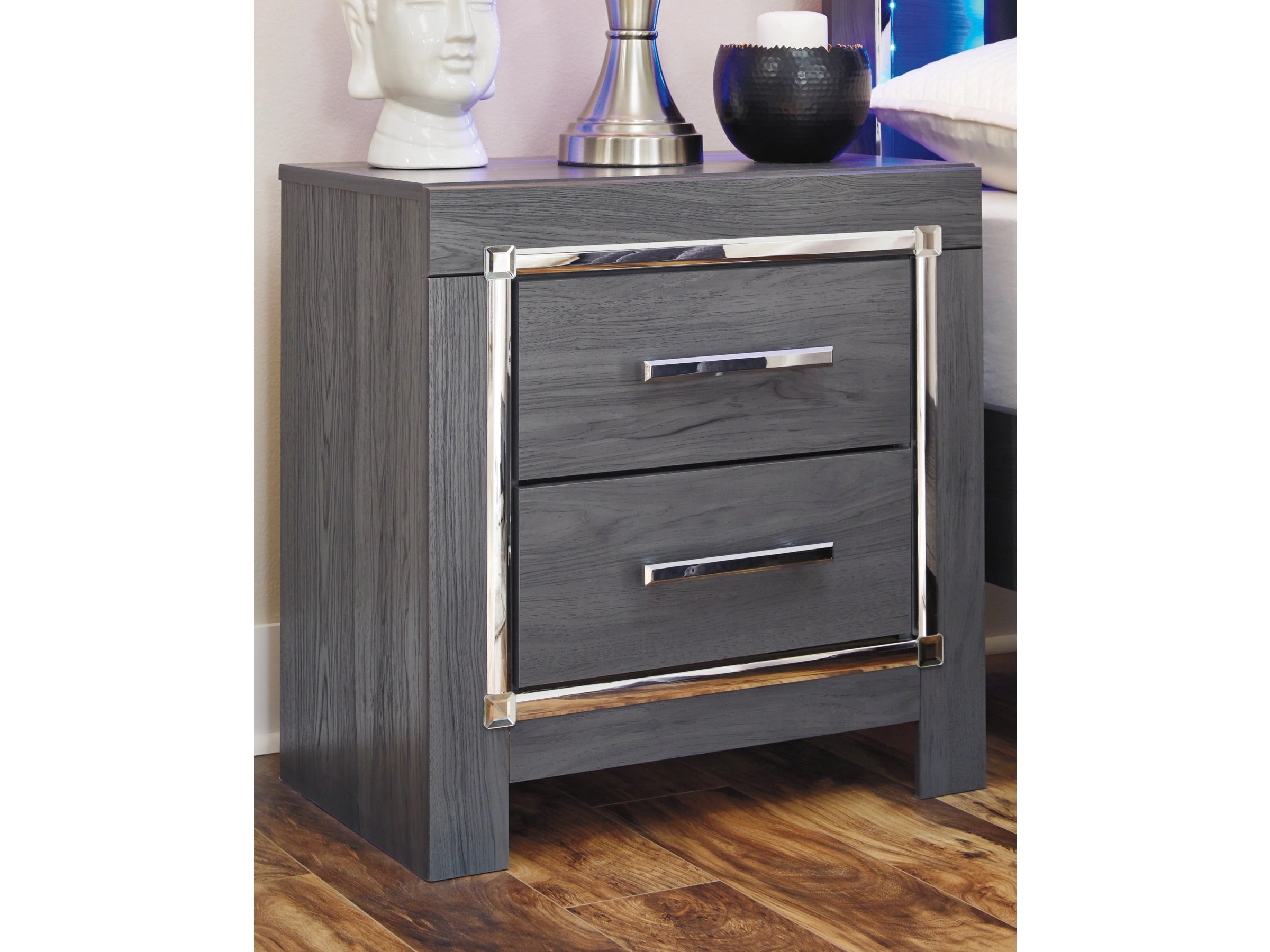 778683284:Lodanna Nightstand, Styled