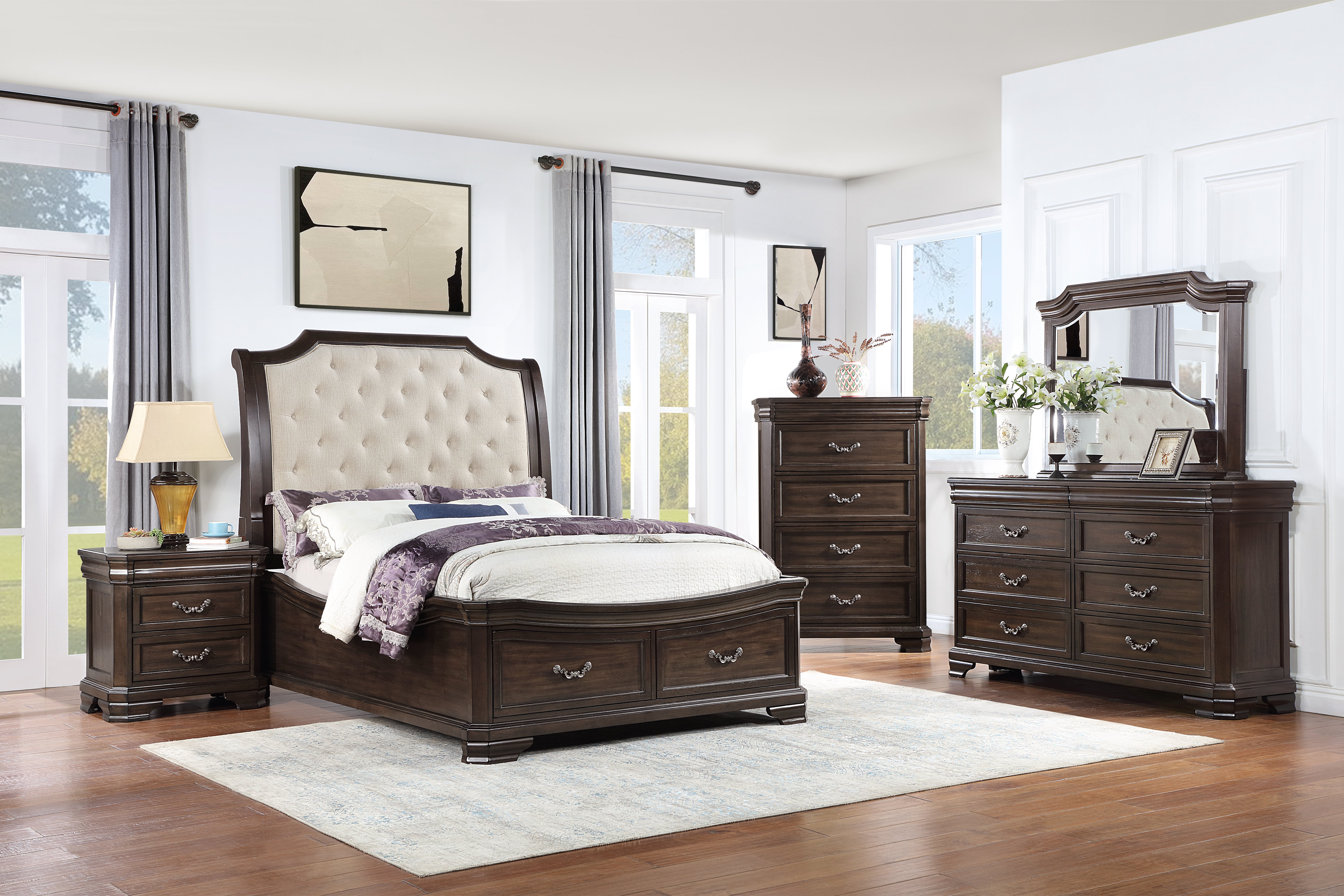 LYNDHUR16:Lyndhurst Sleigh Bed With Stor, Styled