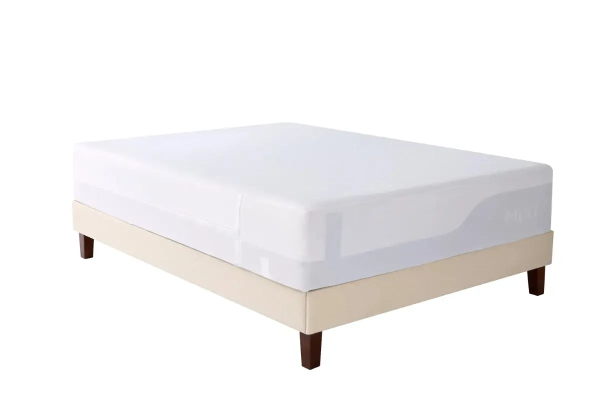 213138424:Encased Mattress Protector, AngledAngle