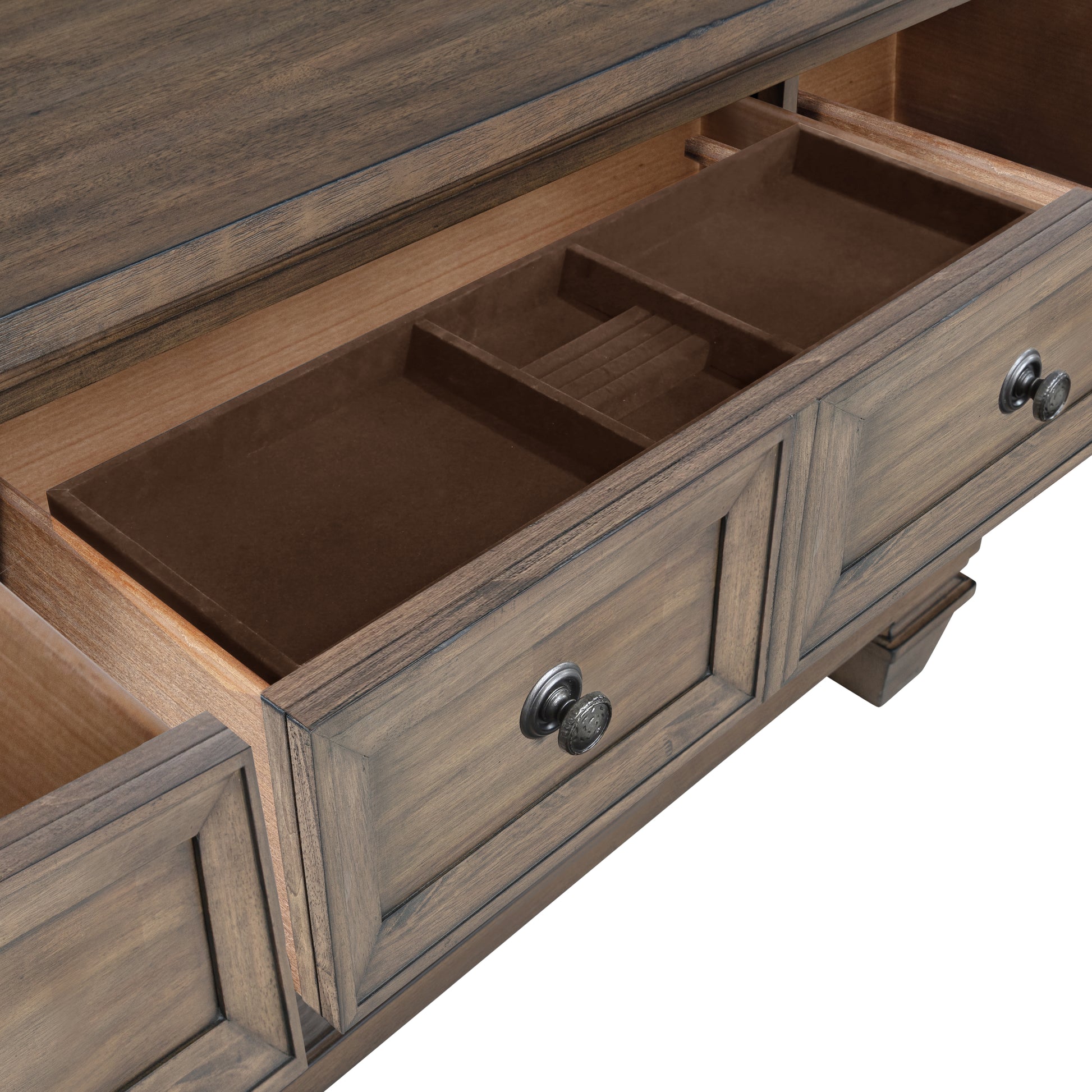 270015190:Mariana Dresser, 