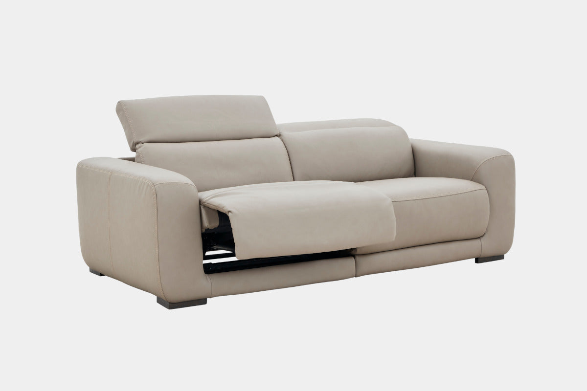 MAXWLL002:Maxwell 2 Power Loveseat, Open