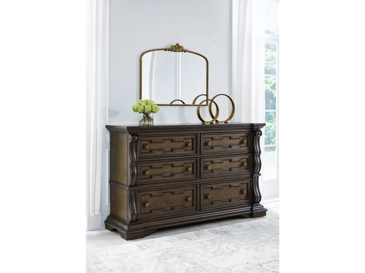 822349674:Maylee Dresser, Styled