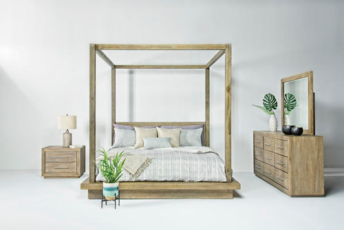 MELBOURNB:Melbourne Canopy Bed & Dresser, Styled