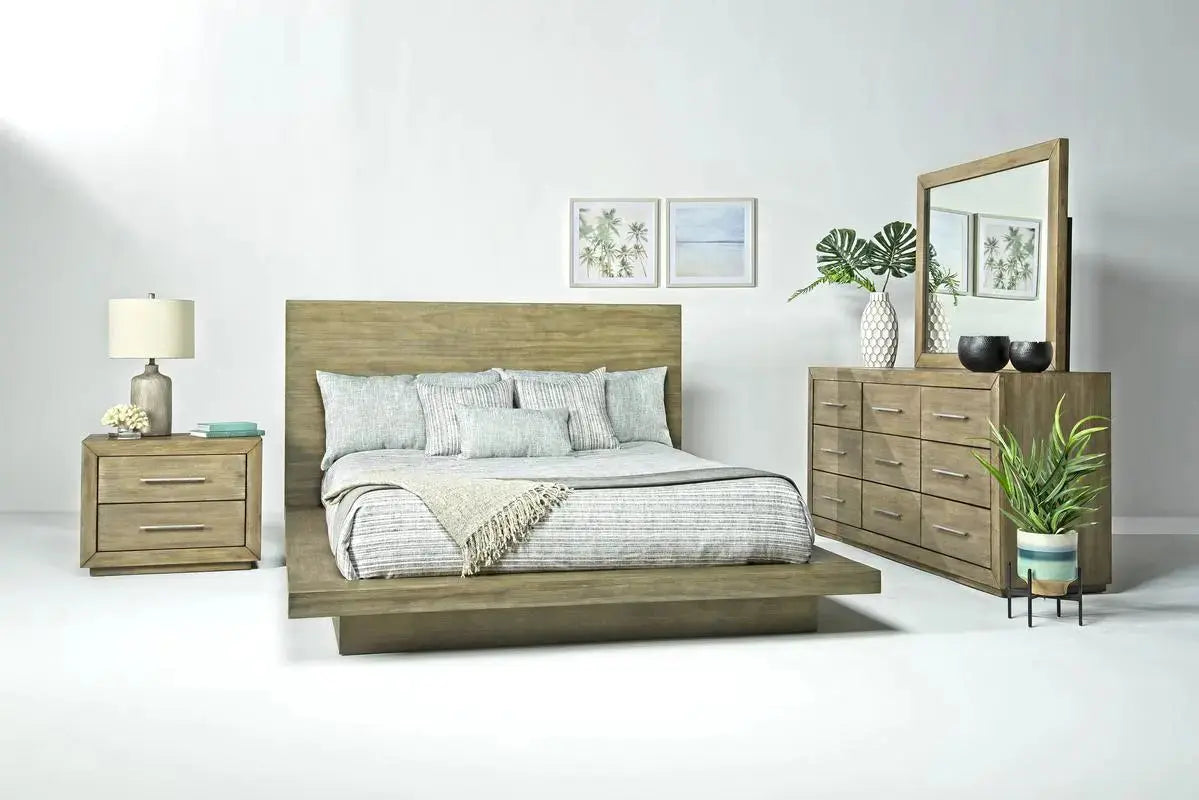 MELBOURN8:Melbourne Panel Bed & Dresser , Styled