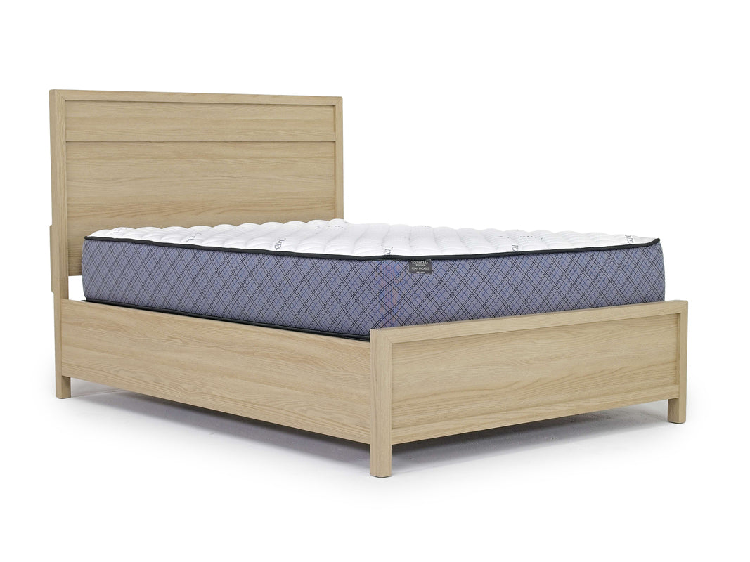 MERRIFI10:Merrifield Panel Bed, Angle