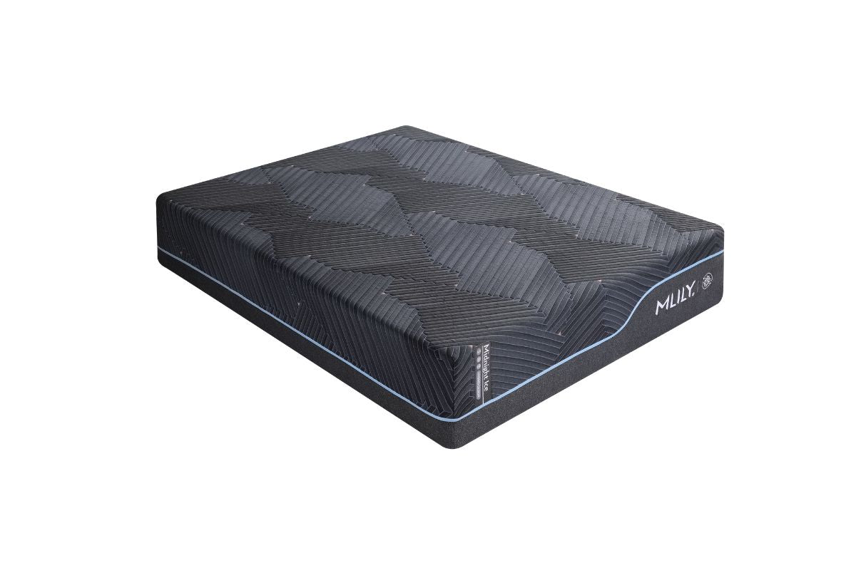 723890852:Midnight Ice 3.0 Plush Mattres, Angle