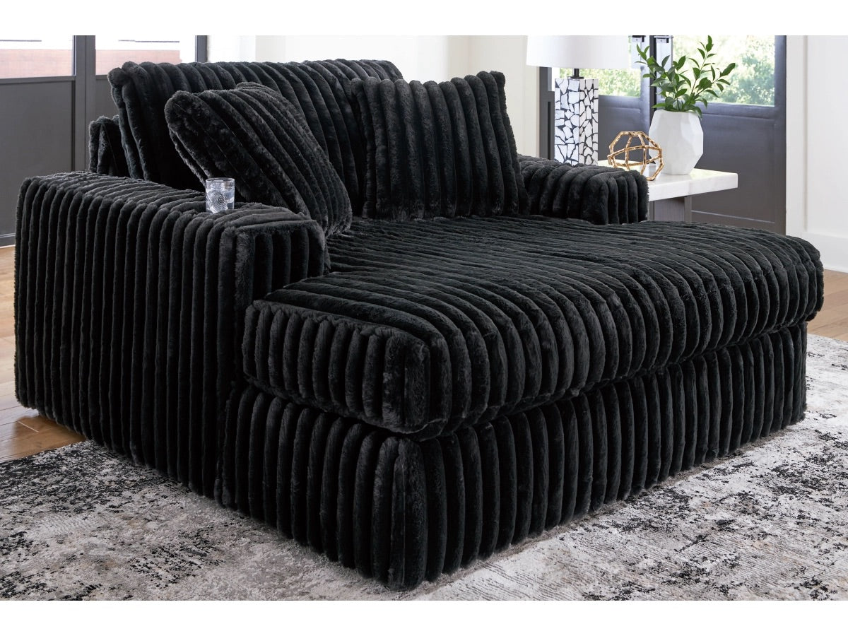 384001877:Midnight Madness Chaise, Styled