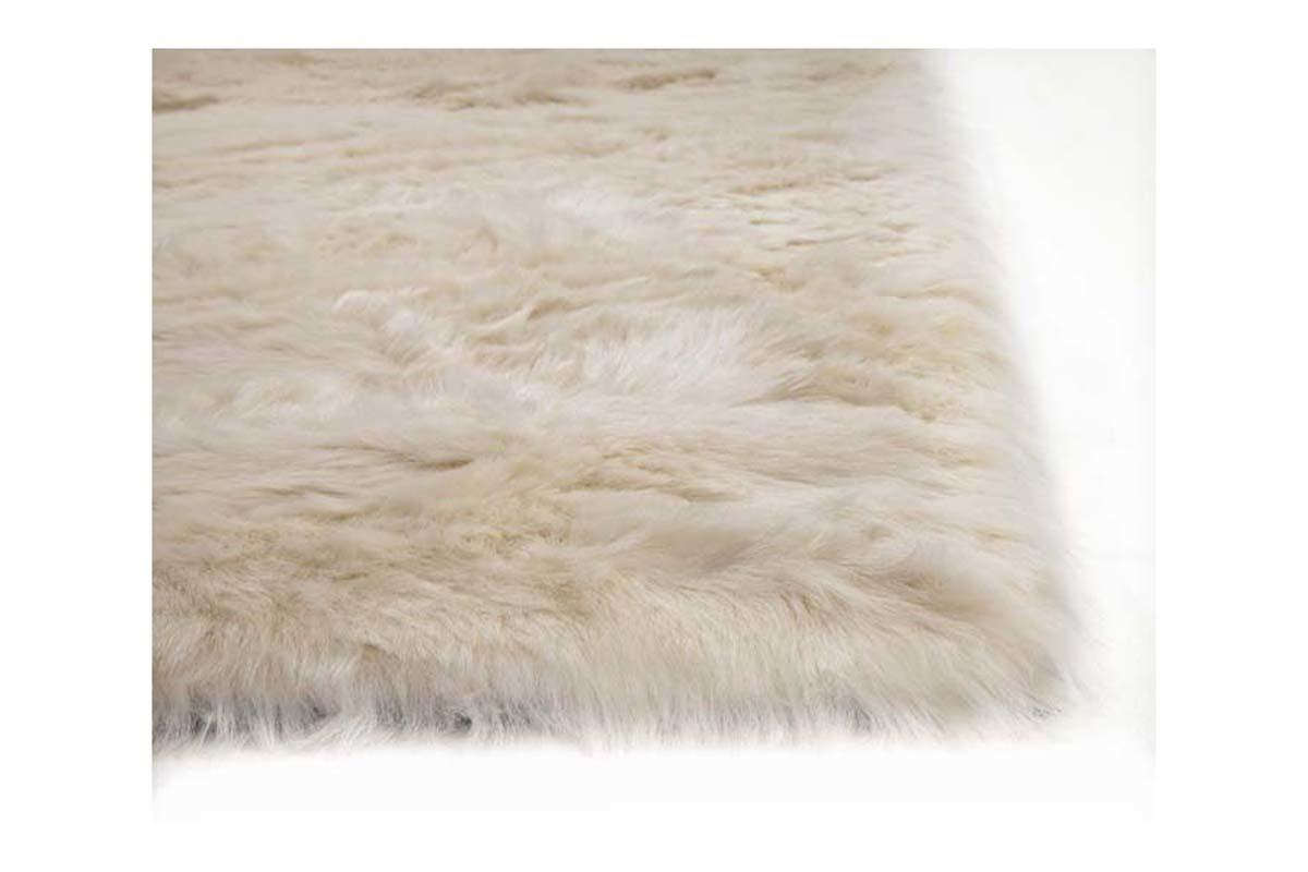 286932004:Mink