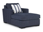 613356160:Monica Chaise, Angle