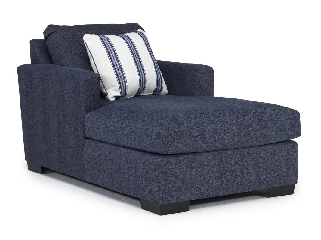 841158378:Monica Chaise, Angle