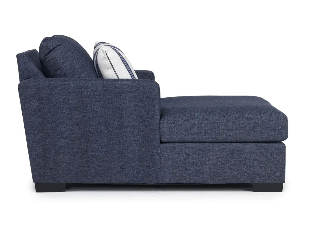 841158378:Monica Chaise, Side