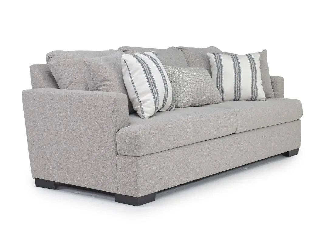 572577196:Monica Sofa, Angle