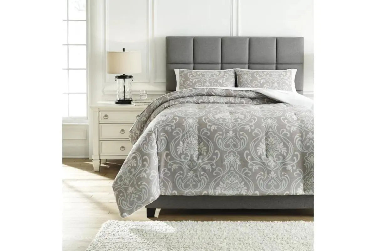 214935358:Noel Comforter Set, Styled