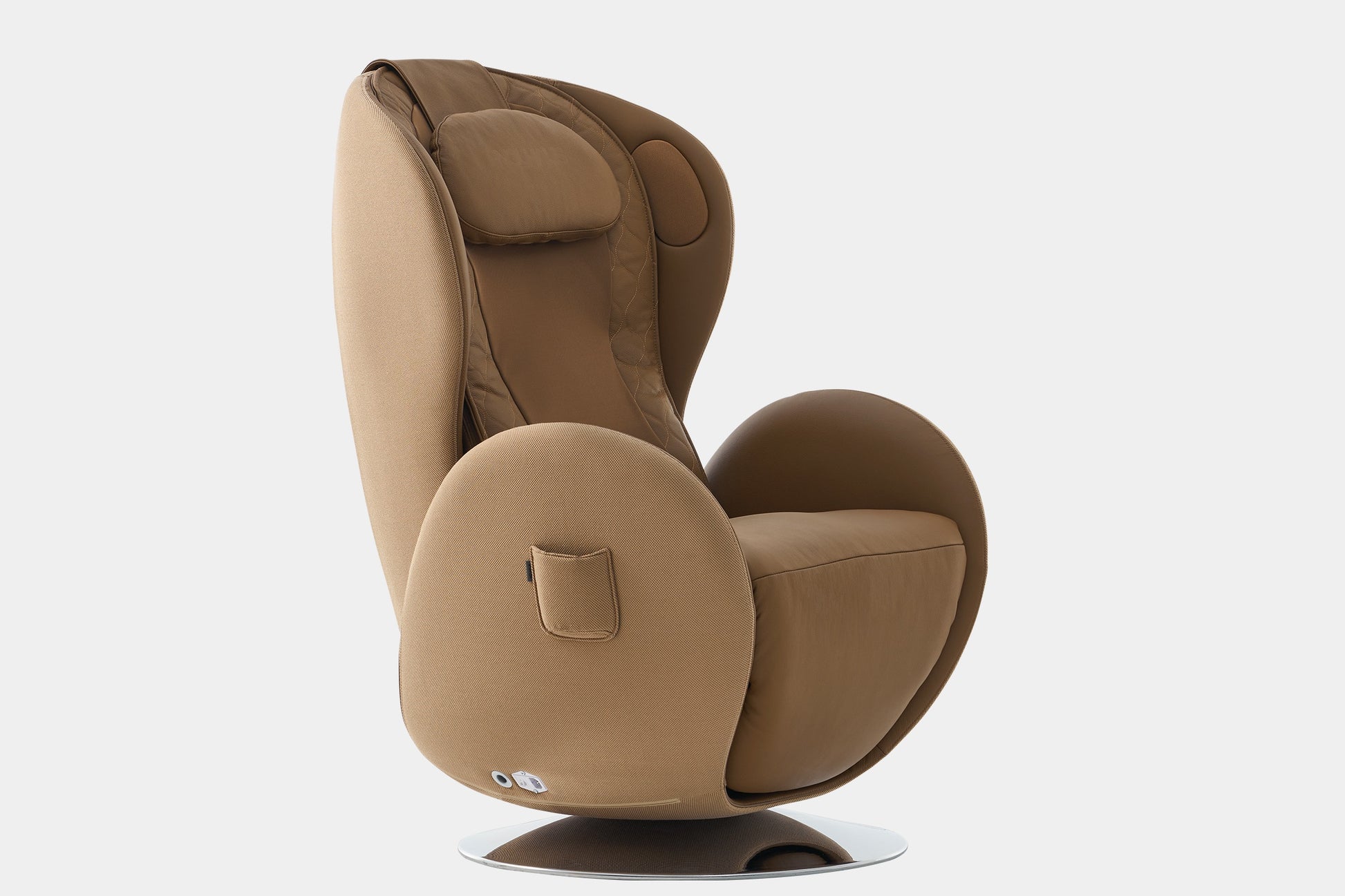 LUNA00002:Nouhaus Luna Massage Chair, Angled