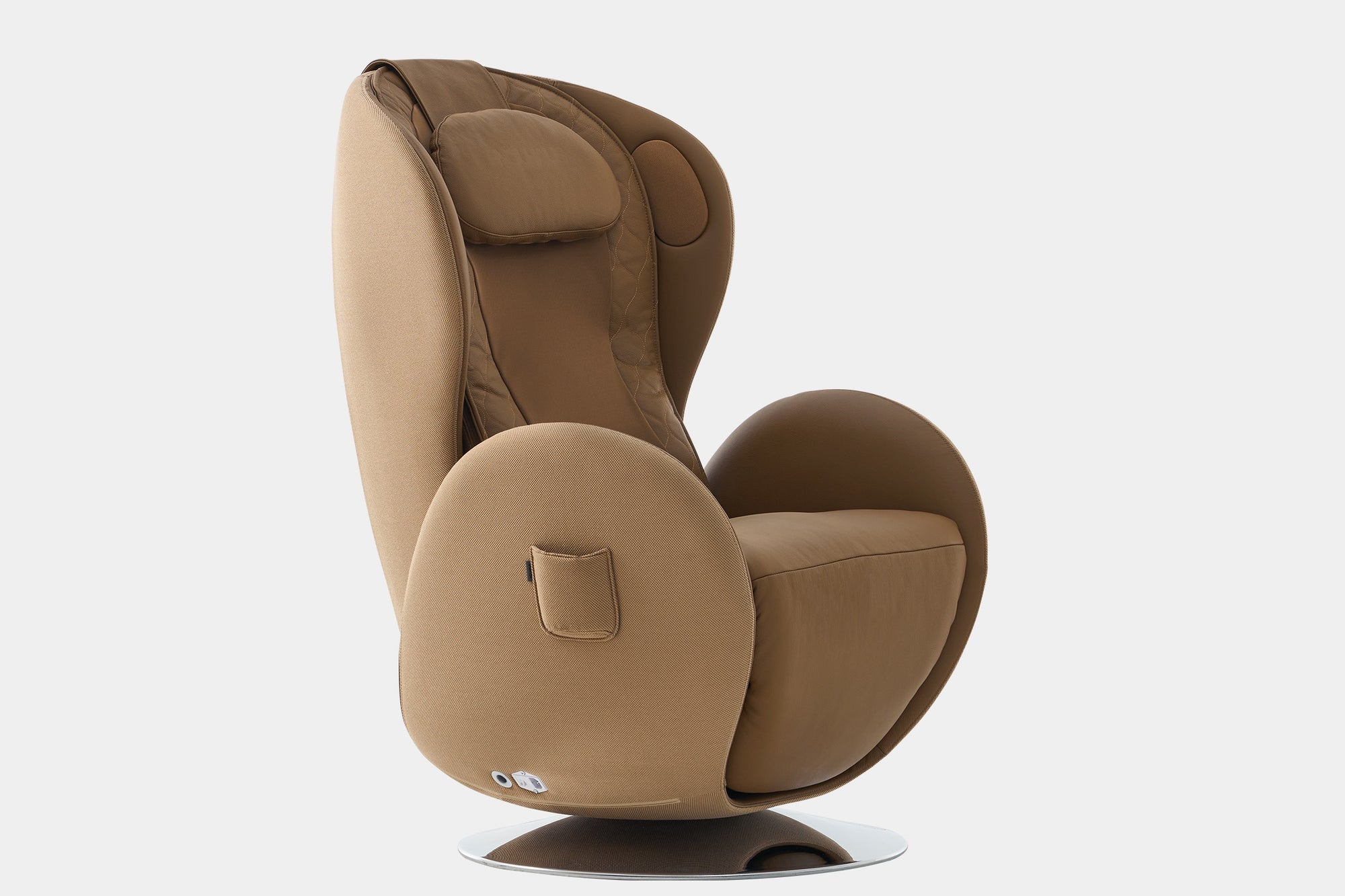 LUNA00002:Nouhaus Luna Massage Chair, Angled