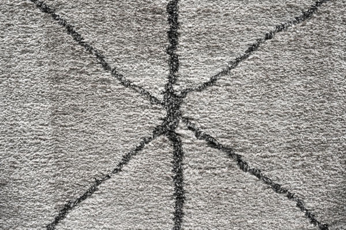 021047183:96-045 Nube Rug, 