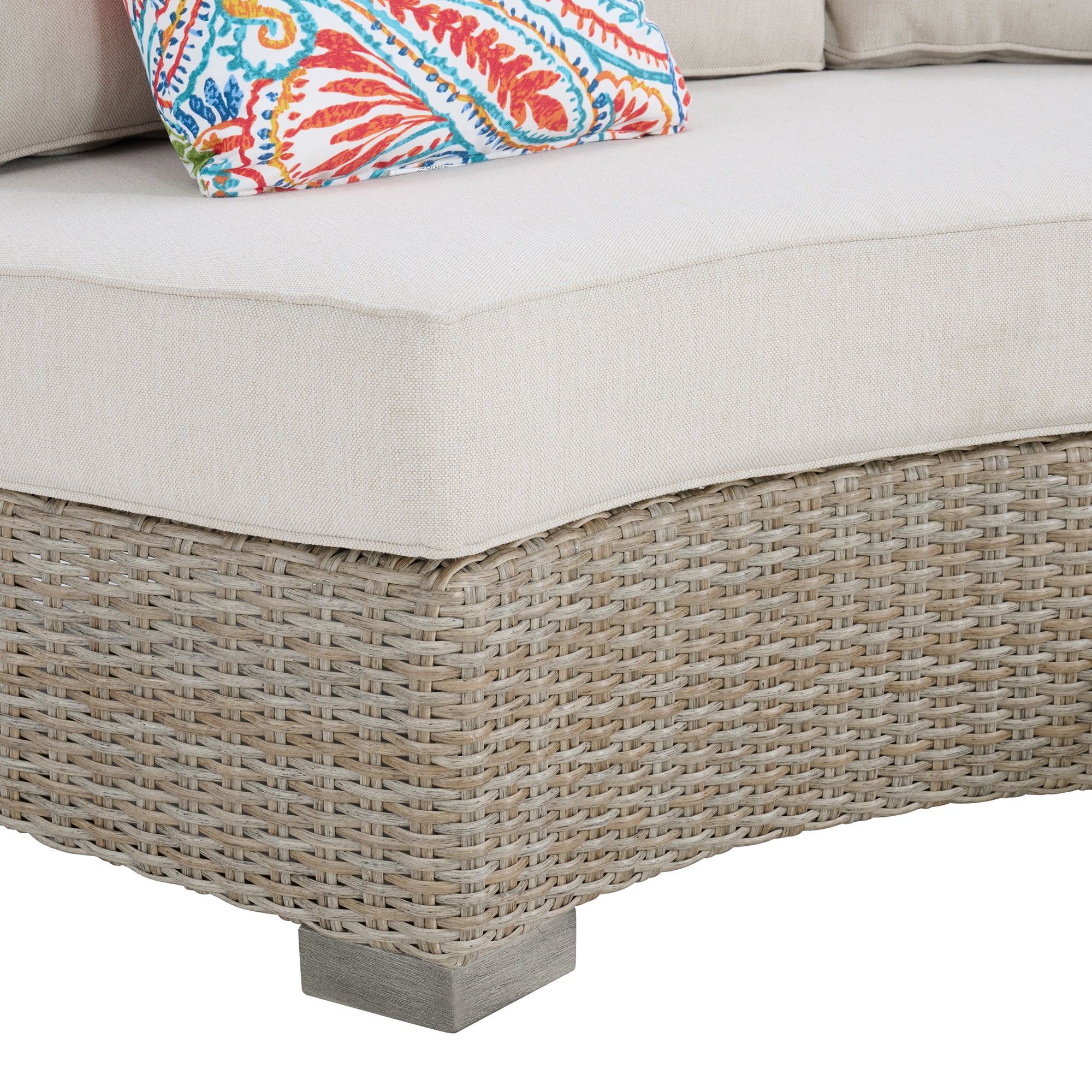 656831373:Ollie Outdoor Loveseat, 