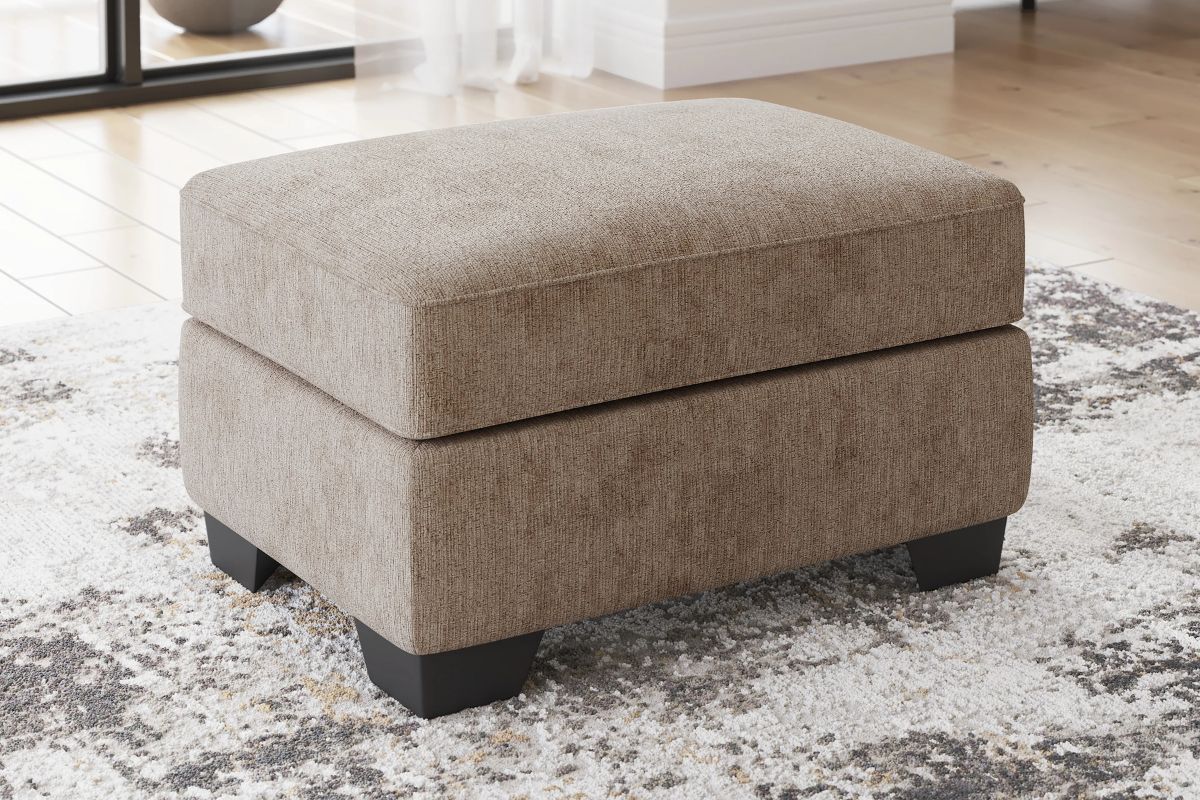 520772017:Olten Ottoman, Styled