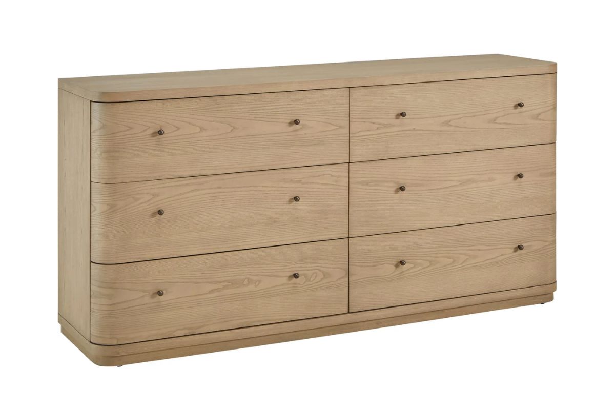 062908446:Penny Dresser, Angle