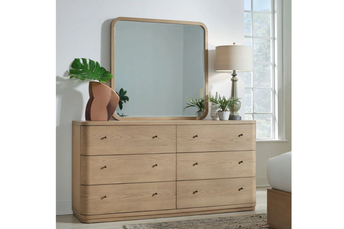 062908446:Penny Dresser, Styled