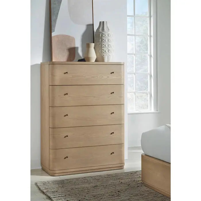 487440951:Penny Chest, Styled