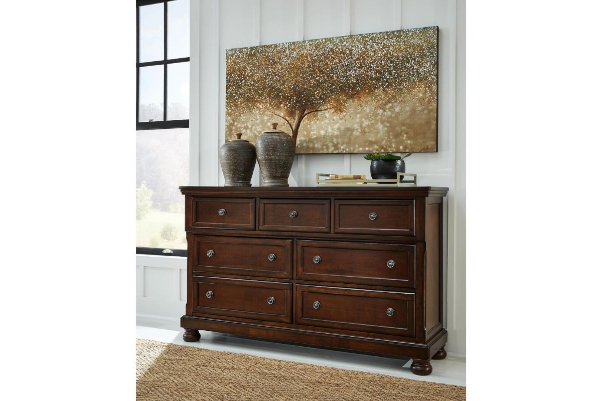 572243384:Porter Dresser, Styled