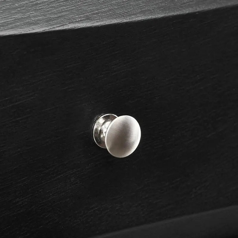 877137833:Remi Dresser, 