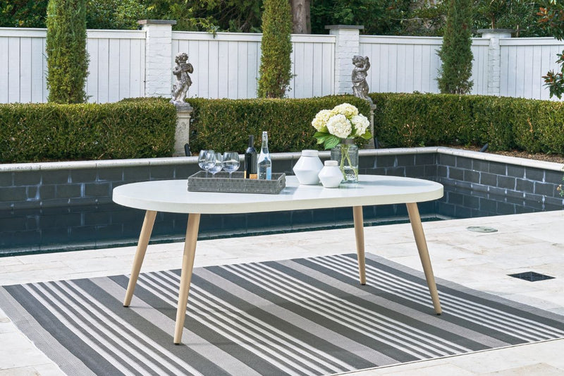 449535470:Seton Creek Patio Table, Styled