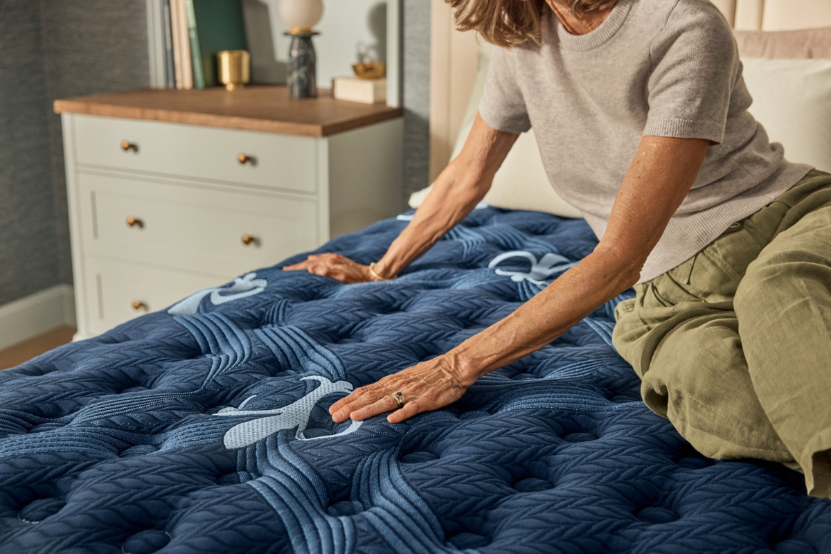 896125688:Stearns & Foster Lux Estate 2.0 Tight Top Mattress,