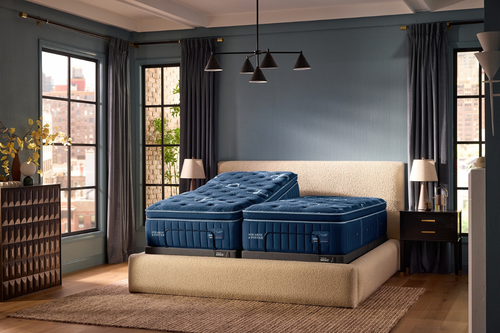 035684553:Stearns & Foster Lux Estate 2.0 Pillow Top Mattress, Styled