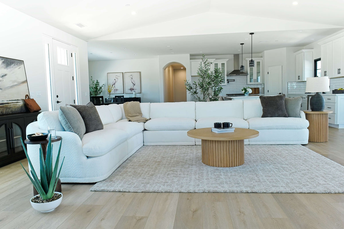 STRATUS60:Stratus 6 Piece Sectional, StyledFront