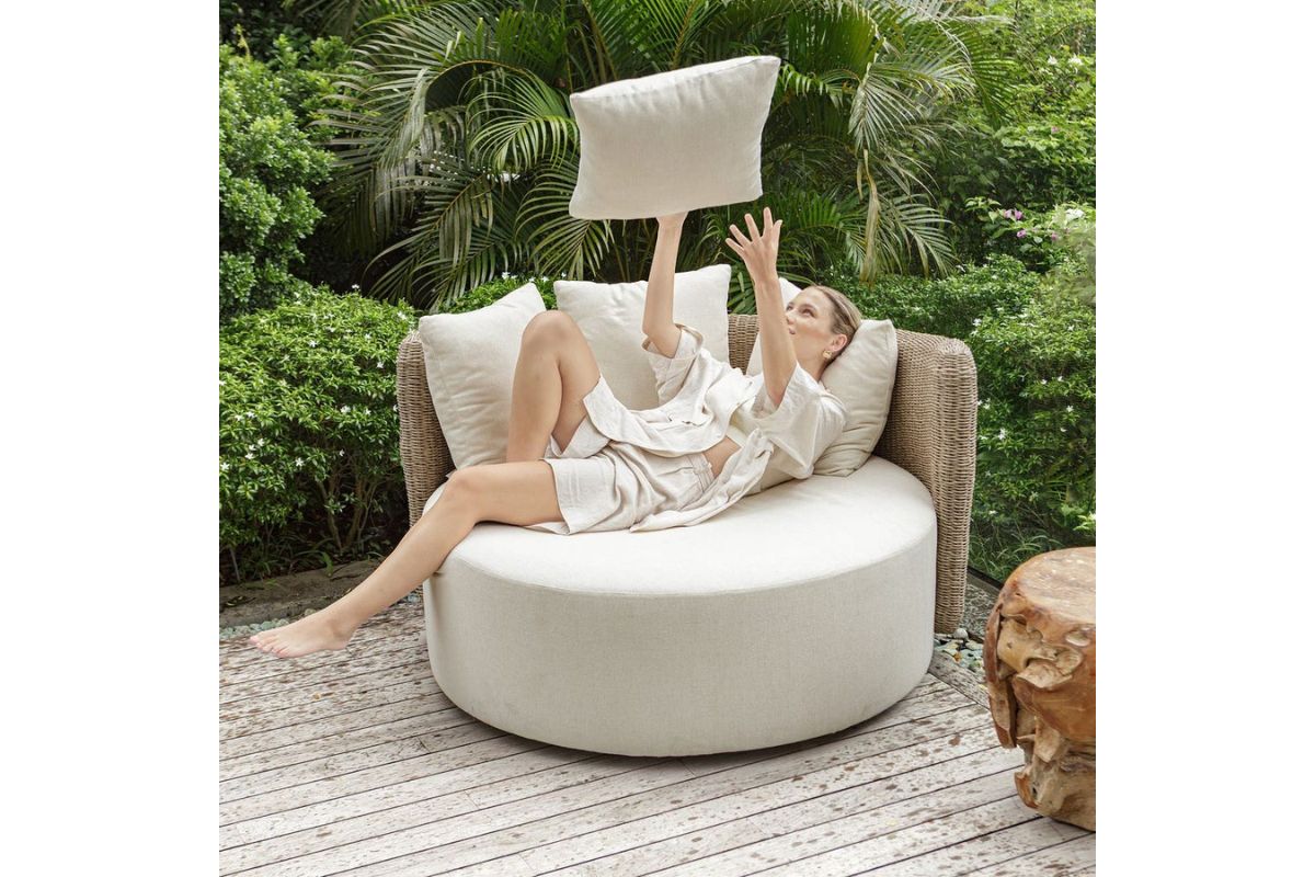 594571676:Sunset Outdoor Lounge Chair, Styled