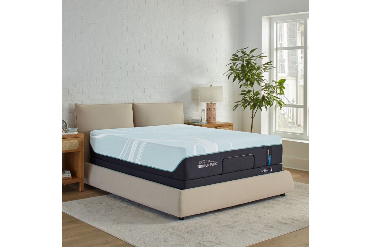 722746280:Tempur Pedic Tempur Luxe Adapt, Styled