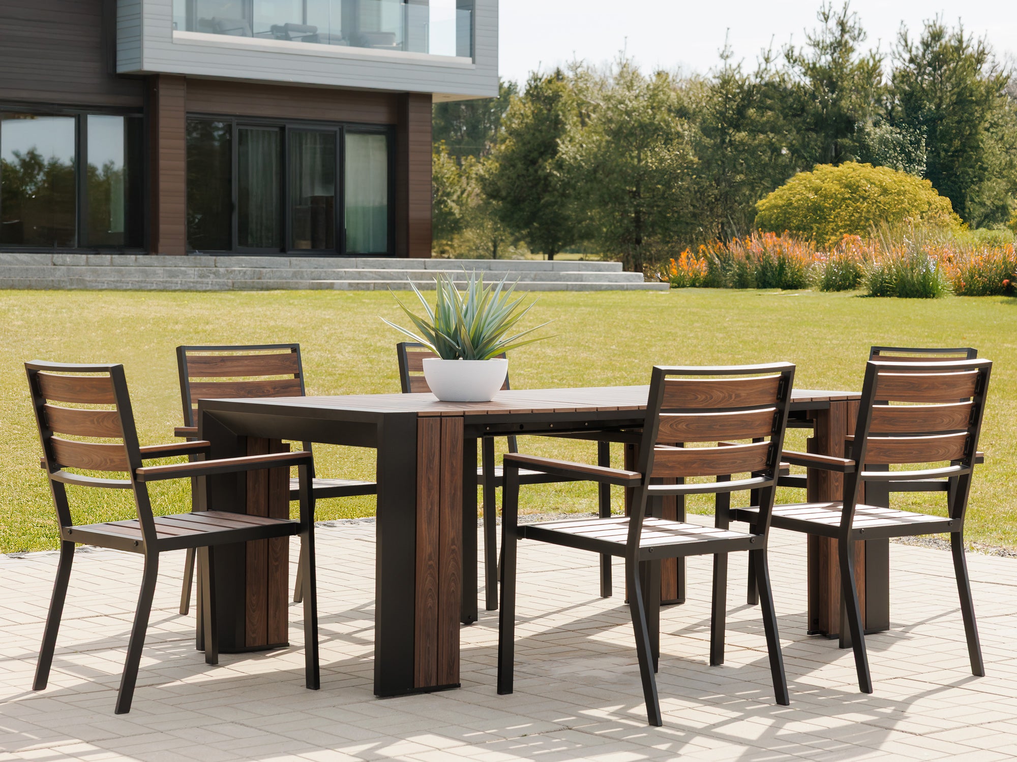 TRANSFP11:Transformer Outdoor Dining Table & 6 Chairs, Styled