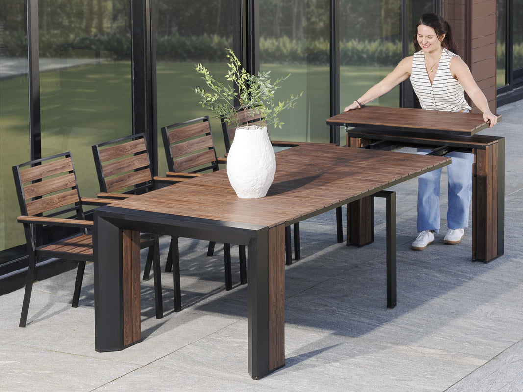 TRANSFP00:Transformer Outdoor Dining Table, Styled