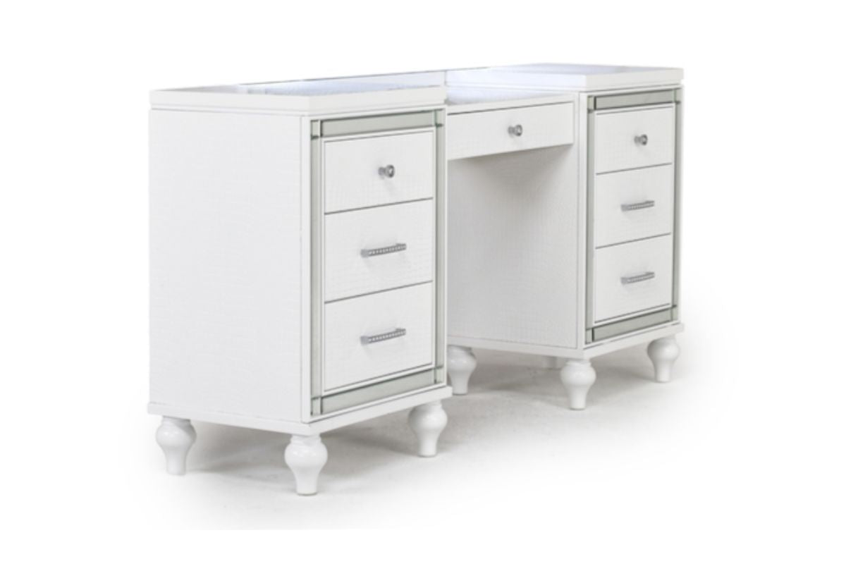 569359034:Valentino Vanity, Angle